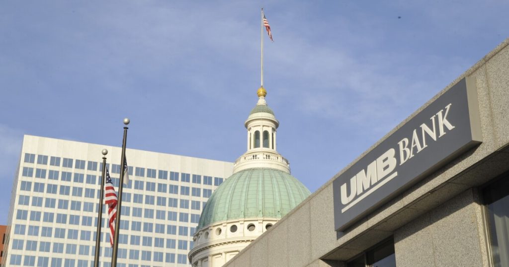 Just before deal closes, UMB soars while Heartland stumbles