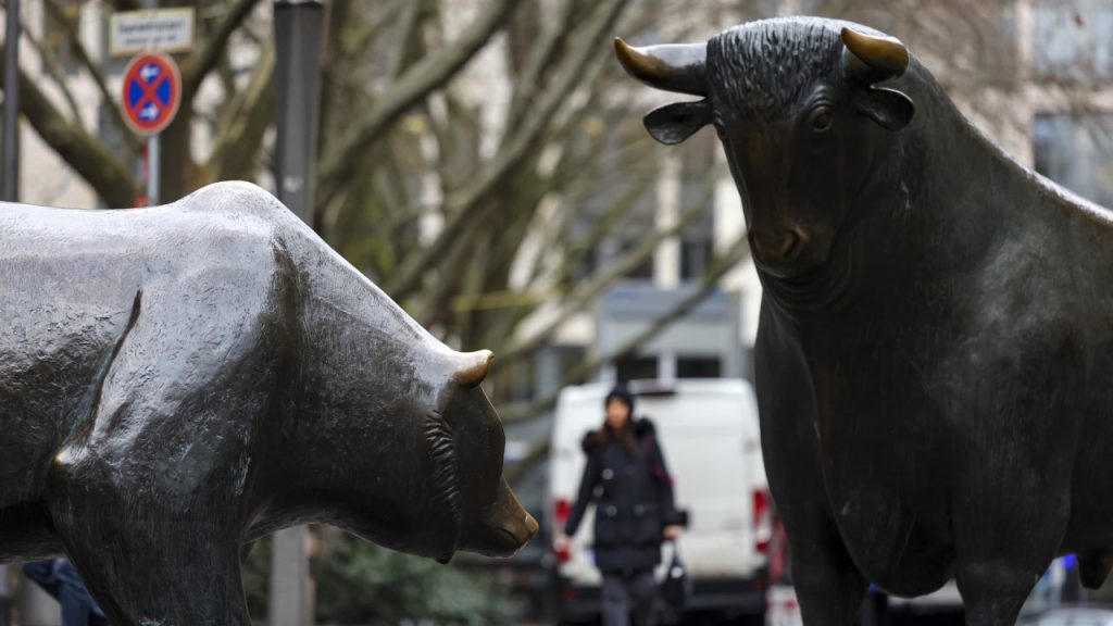 Bullish vs. bearish investors: What’s the difference?