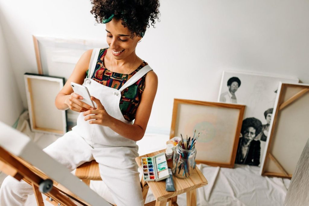 Should You Start A Side Hustle? Factors To Consider In Today’s Economy