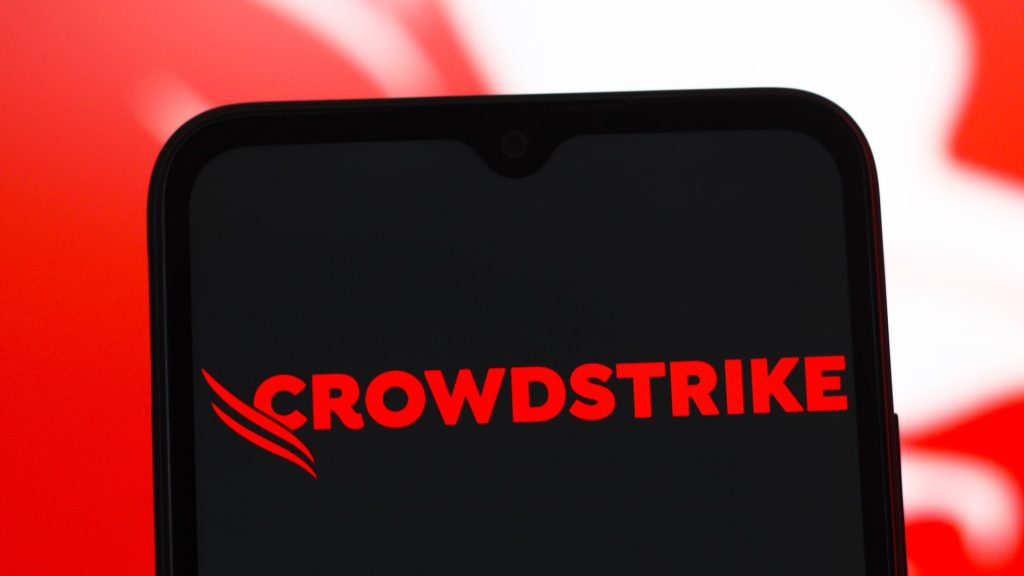 Stocks making the biggest moves midday: FSLR, CRWD, DDOG, HOOD