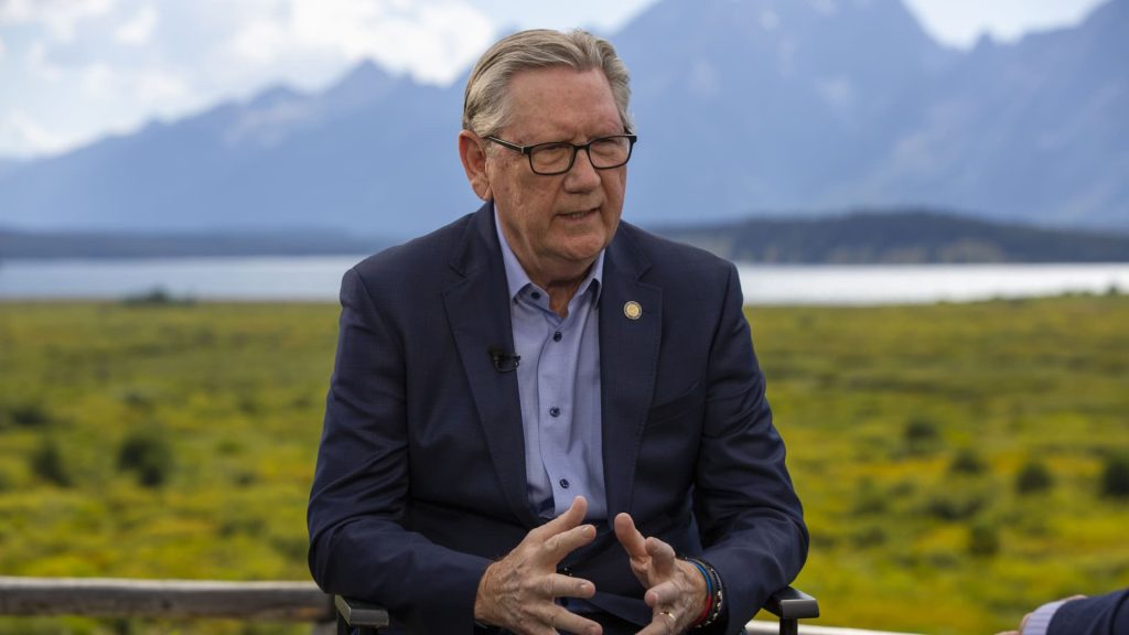 Kansas City Fed’s Schmid shows hesitation about widely expected September rate cut