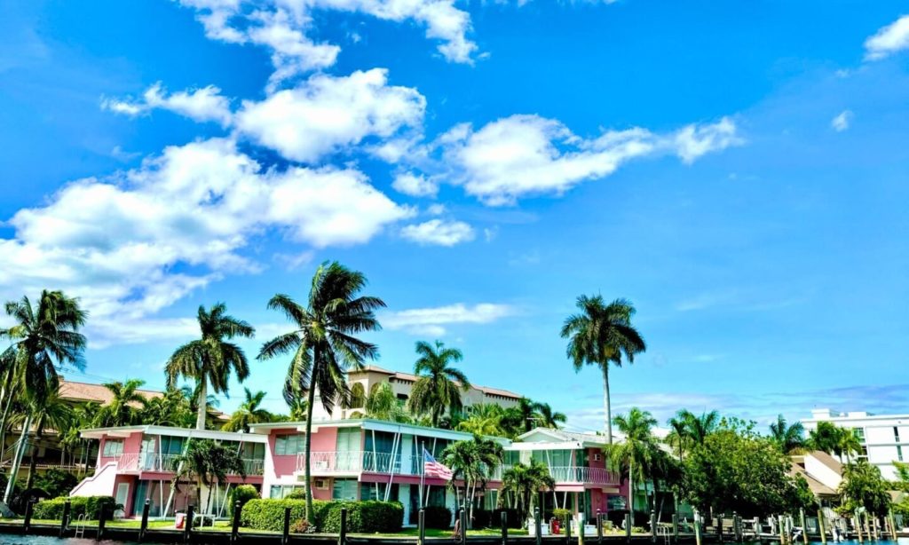 The Guide to Fort Lauderdale-Hollywood International Airport (FLL)