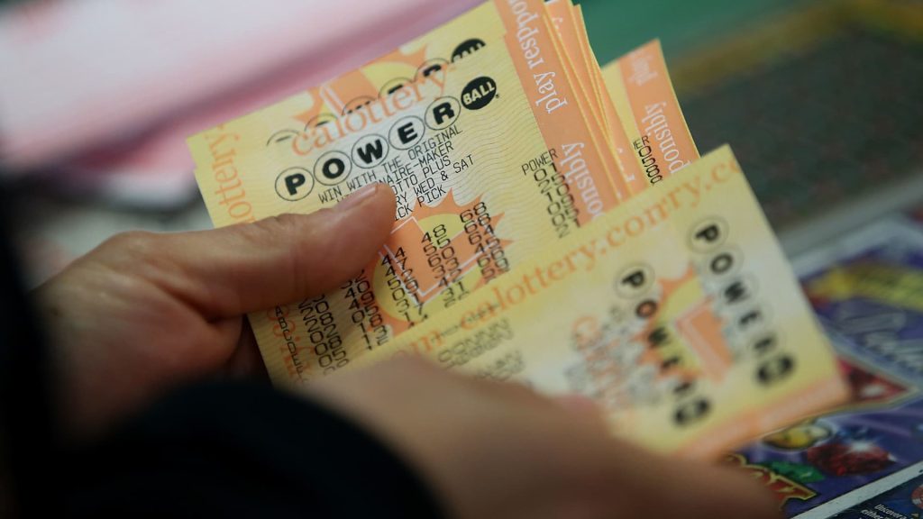 Powerball jackpot hits .8 billion. Here’s the tax bill if you win