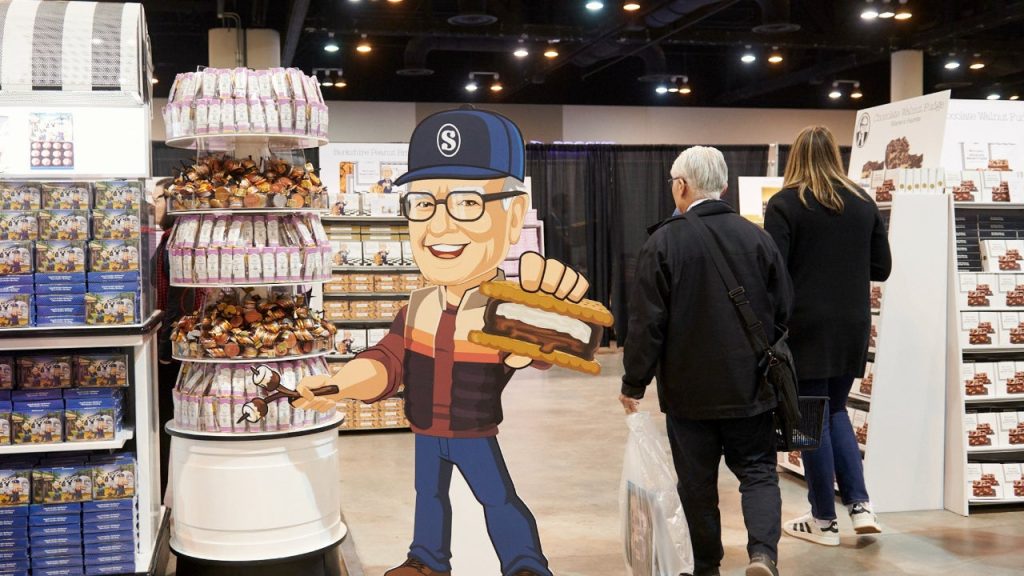 Warren Buffett to step down as Berkshire Hathaway CEO: 5 takeaways from the annual meeting