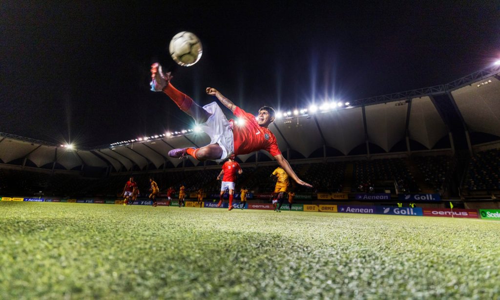 Roundup: World Cup Tix, a New iPhone, Gold Fever & Pumpkin Spice