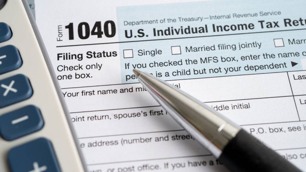 What is a tax advisor? A pro to optimize your taxes