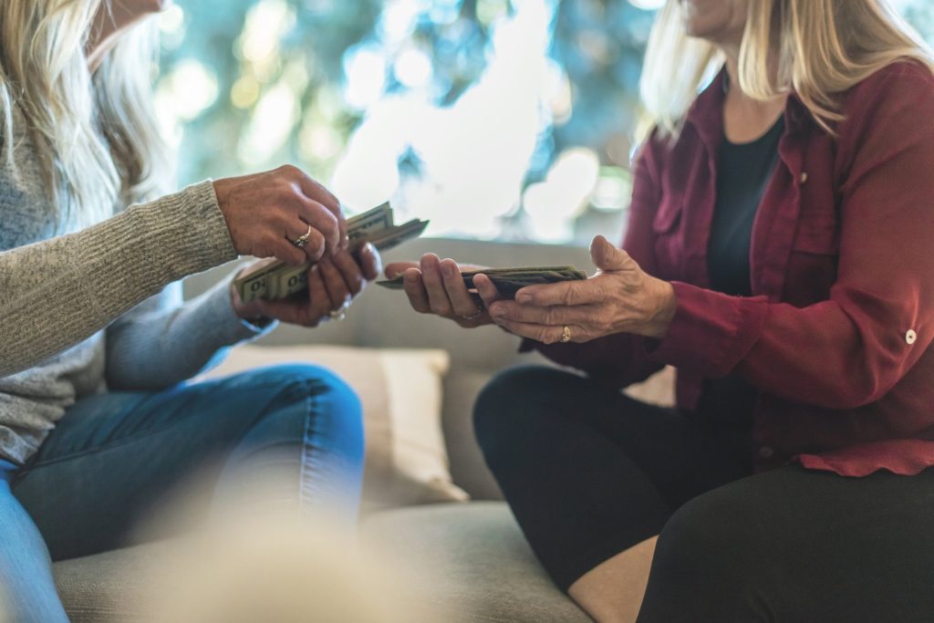 Rules to live by when lending money to family and friends Rules to live by when lending money to family and friends