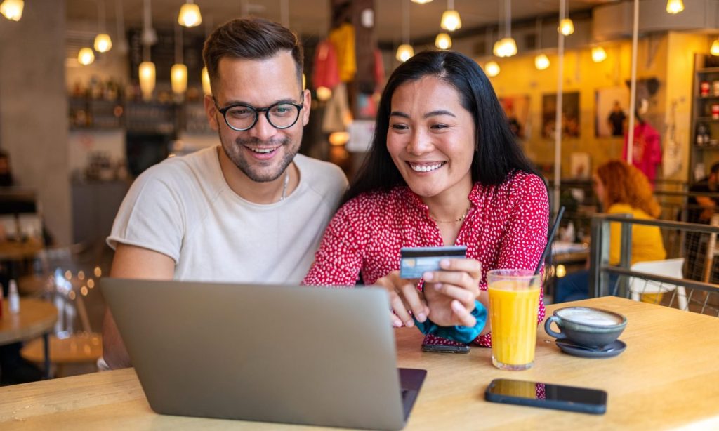 Two People, Many Credit Cards: How Couples Can Manage Credit Together