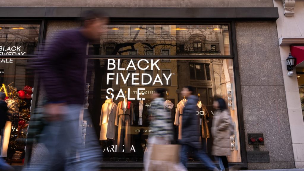 Shoppers curtail Black Friday spending plans Shoppers curtail Black Friday spending plans
