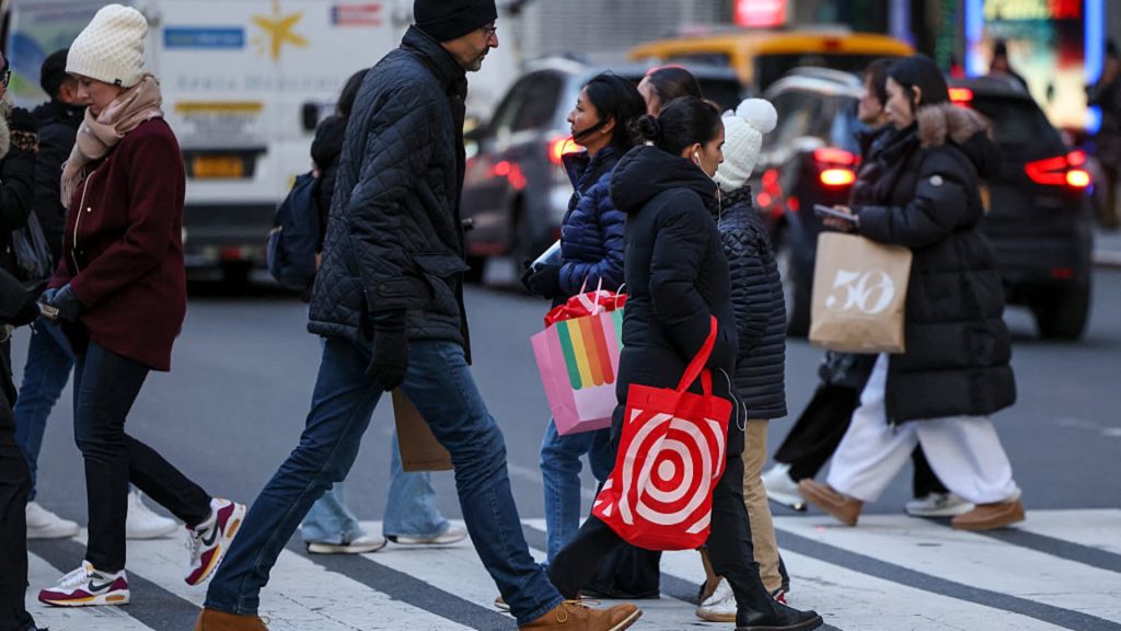 Consumer outlook improves despite job worries