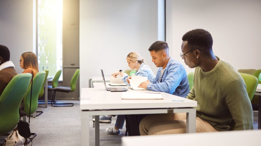 More students are forgoing four-year college, new reports show