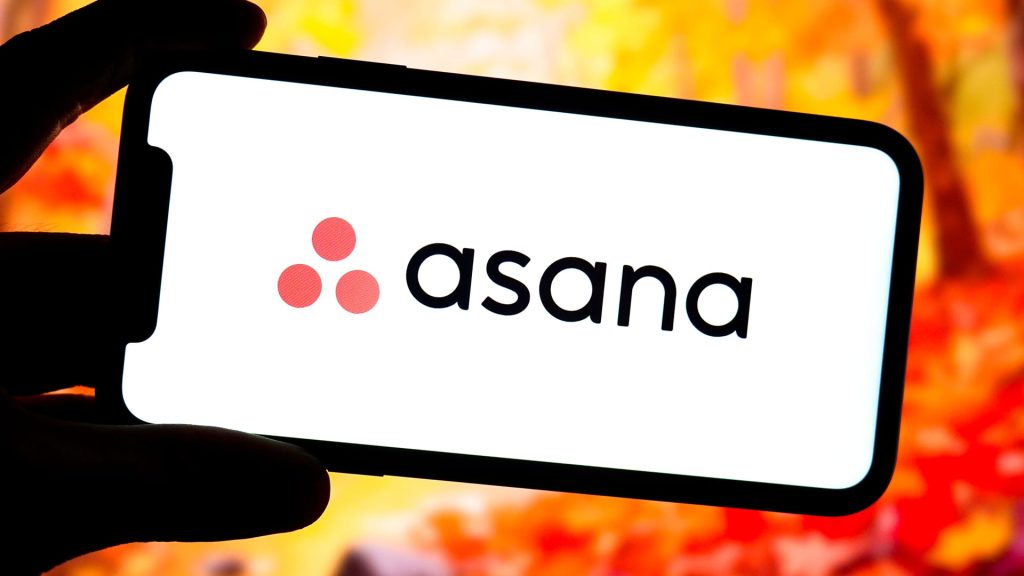 Stocks making the biggest moves after hours: MDB, PLUG, CRDO