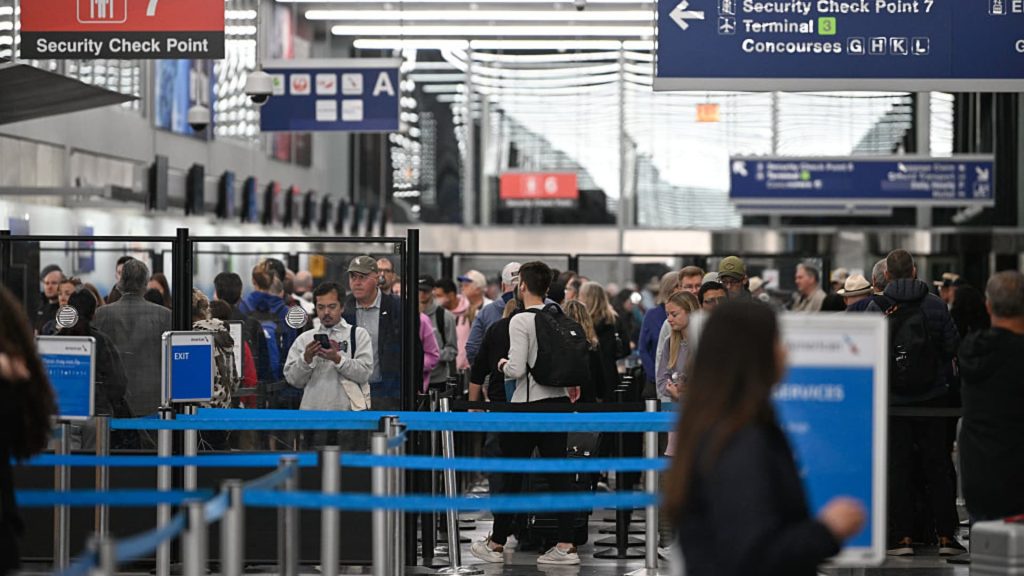 How to minimize the pain of travel disruptions How to minimize the pain of travel disruptions